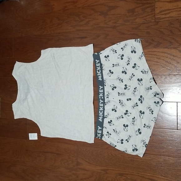 NEW! Disney Mickey Mouse pajamas sz large NWT 12.13 - Picture 3 of 11